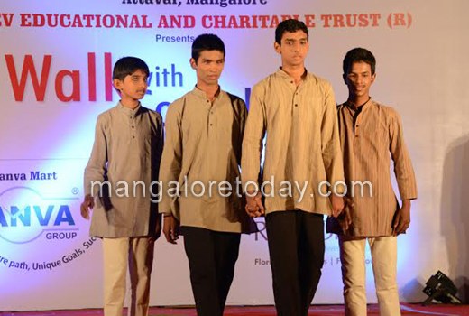 Special kids present a spectacular fashion show 1